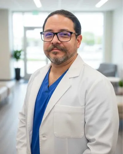 Dr. Christian Andres Meraz Real